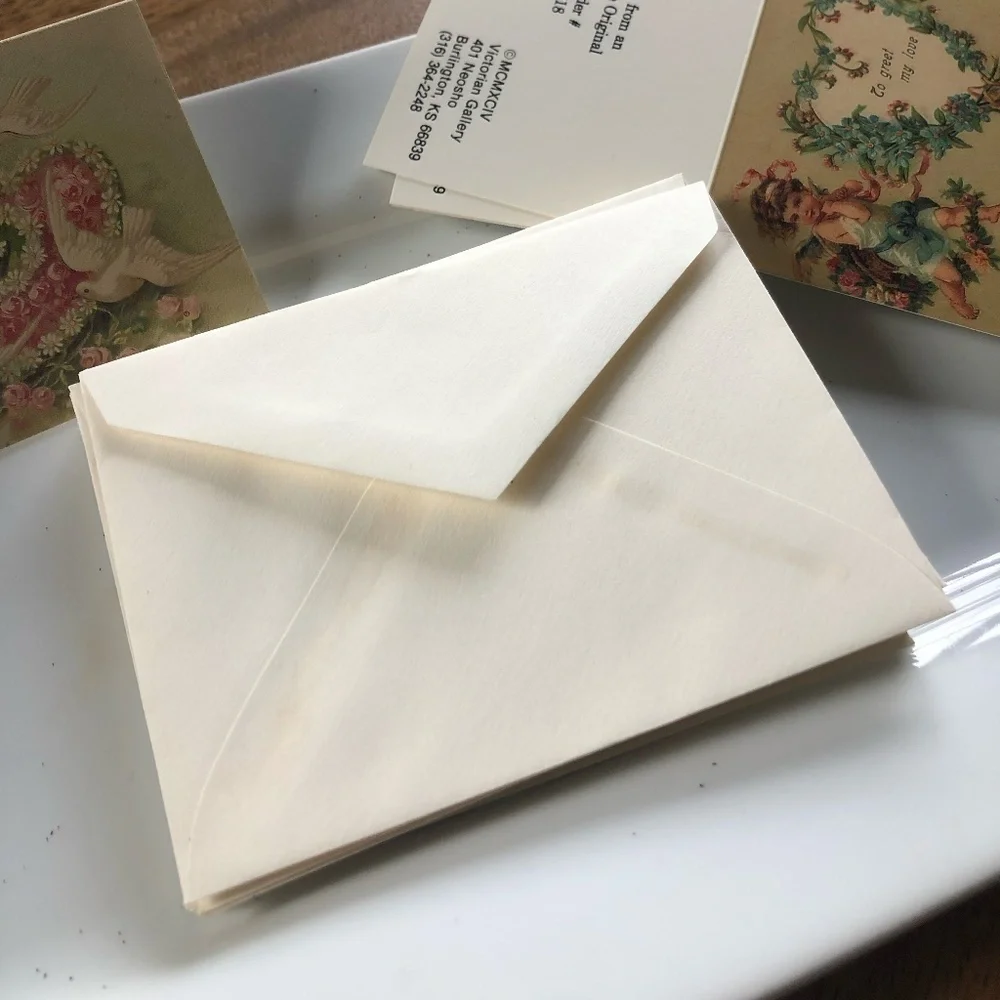 VICTORIAN GALLERY MINI TUCK IN VALENTINE'S CARDS LOT OF 20